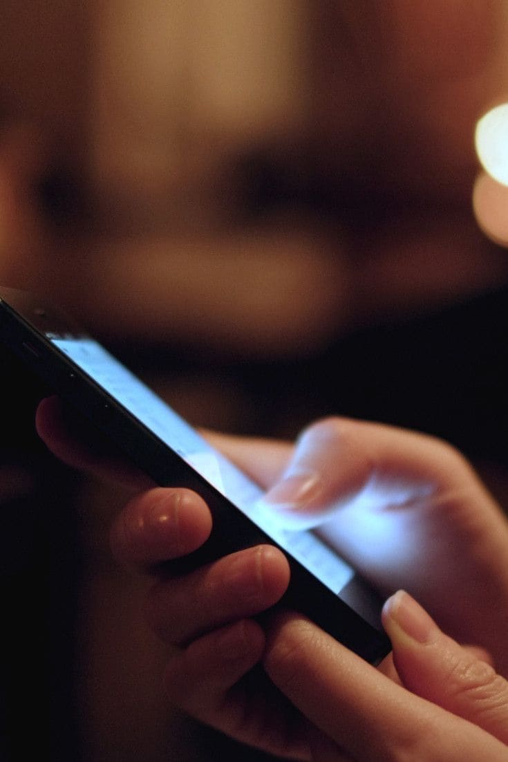 141225125419علامات الغيرة عند الرجل.jpg